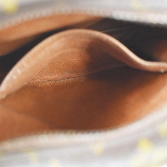 LOUIS VUITTON Amazon Crossbody Shoulder Bag - Picture 13 of 16